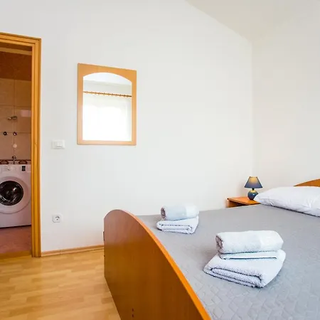 Lorena Apartmán *