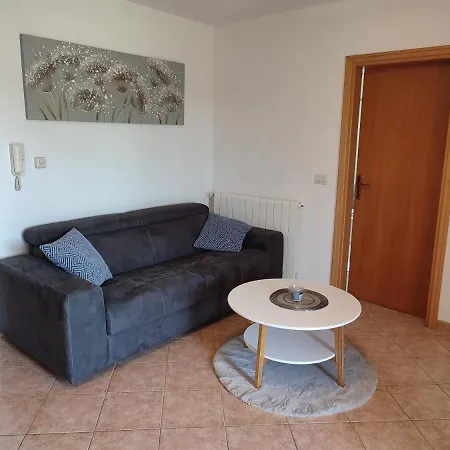 Lorena Apartmán