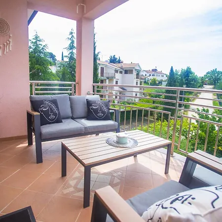 Lorena Apartmán