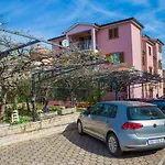 Apartment Lorena Porec