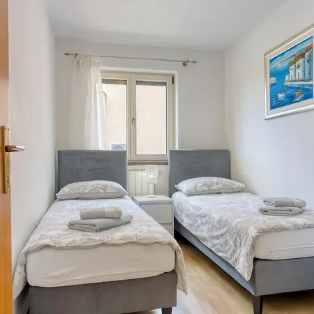 Lorena Apartment Porec